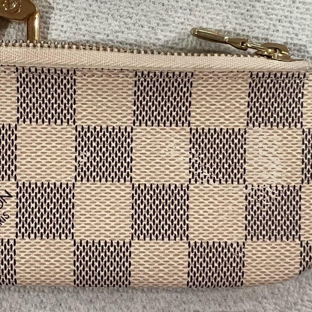 Rare Authentic Louis Vuitton Key Pouch In Damier Azur GUC - Picture 5 of 15